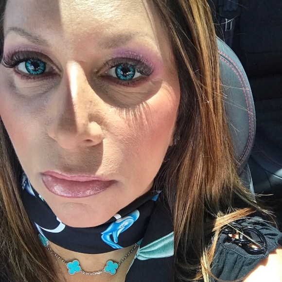 Meet your Posher, Joanna - Picture 3 of 14